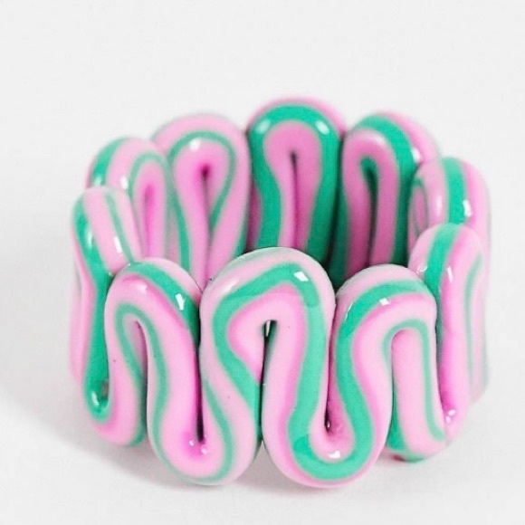 Chubby Wavy Ring - Picture 2 of 5